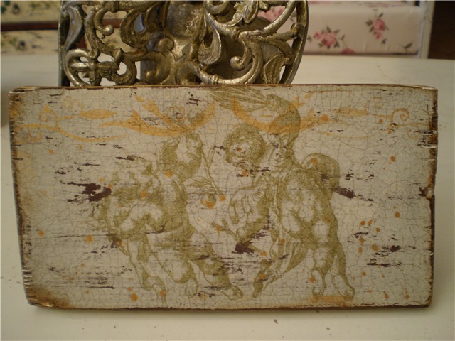 Decoupage na drvetu